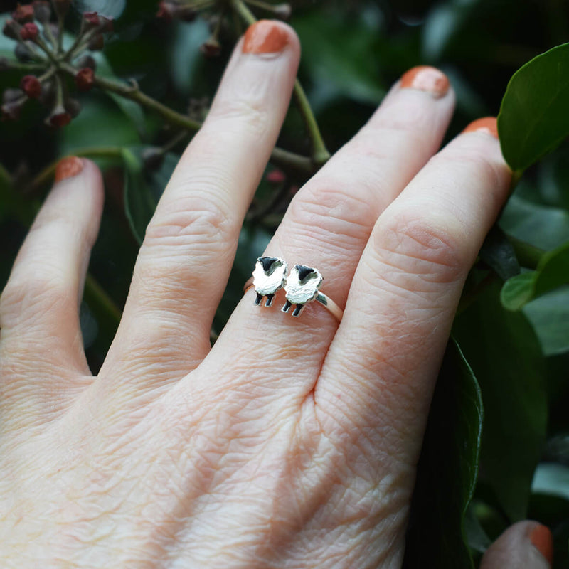 ring with two sheep, jewellery with two sheep, me and ewe, ewe and me gift, silver sheep ring, lamb ring, silver sheep gift