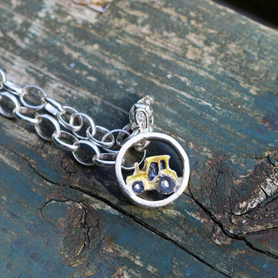 farm charm bracelet, tractor charm bracelet, gold tractor jewellery, silver tractor jewellery, farming gift for wife, farming gifts for daughter, farm jewellery gift
