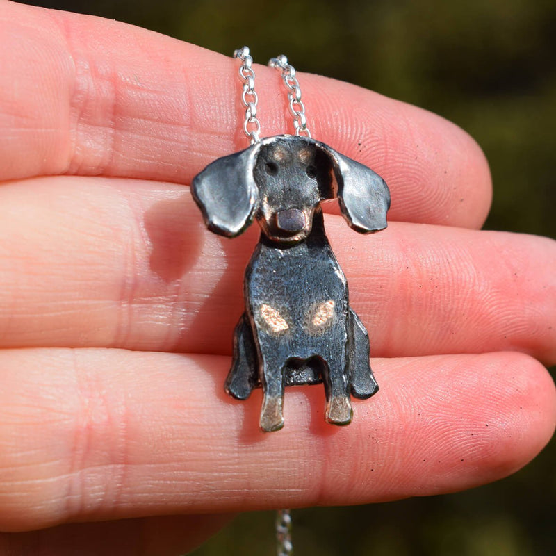 black and tan Dachshund necklace, dog necklace, Dachshund pendant, Dachshund jewellery, Dachshund gift for wife, gift for Dachshund owner, gift for dog breeder